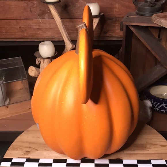 Pottery Barn Kids Magically Enchanting Disney Mickey Mouse Pumpkin Luminary - Picture 10 of 17